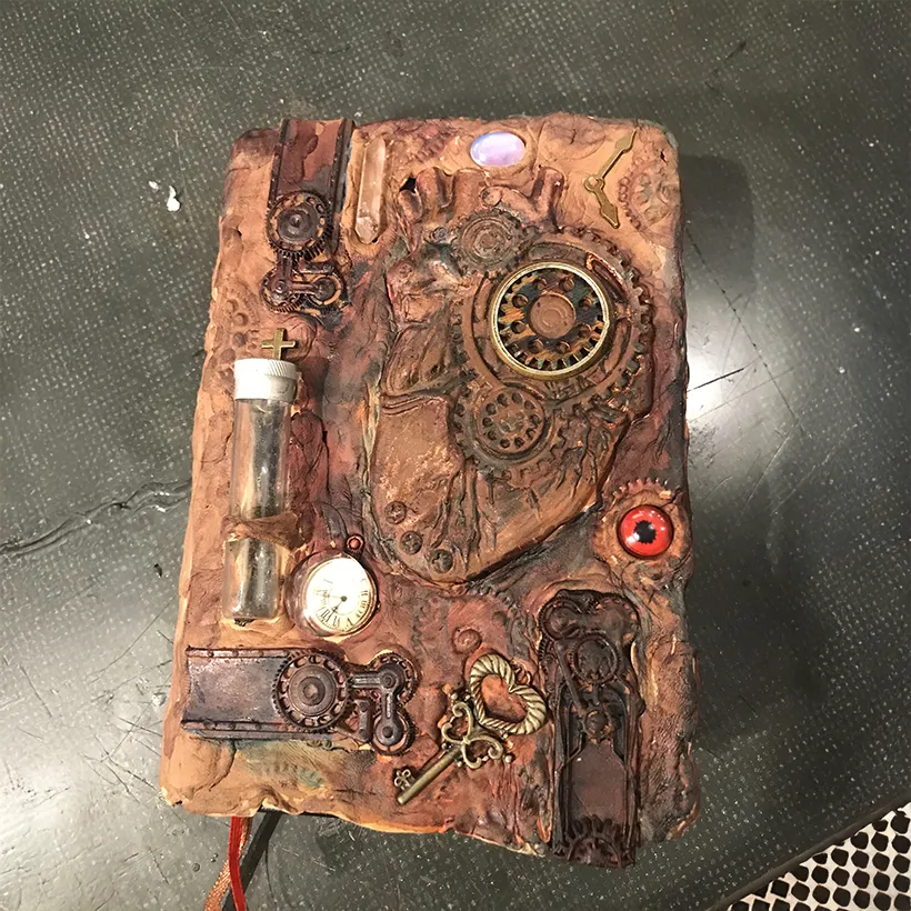 La Taverne De Platon Cabinet De Curiosites Aix En Provence 03 Carnet Steampunk