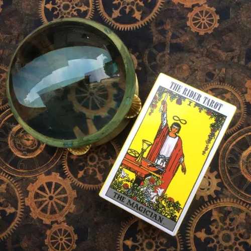 La Taverne De Platon Cabinet De Curiosites Aix En Provence 03 Tarot Classique